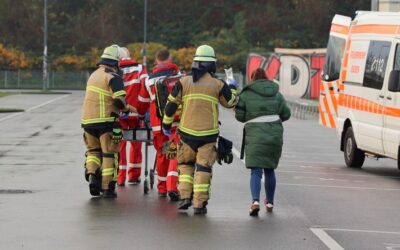 FW-E: Philippusstift Essen und Feuerwehr Essen proben den Ernstfall – Großübung mit Fokus auf Massenanfall von Verletzten