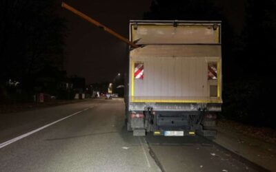 POL-BI: Unfallflucht – ungewöhnliche Beschädigung an Lkw