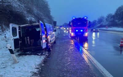 FW-RS: Verkehrsunfall auf der Autobahn sowie mehrere wetterbedingte Rettungsdiensteinsätze in den Morgenstunden