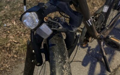 POL-BI: Radfahrer beim Linksabbiegen übersehen