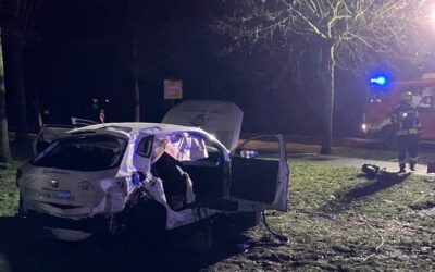 FW-WAF: Technische Rettung nach Verkehrsunfall