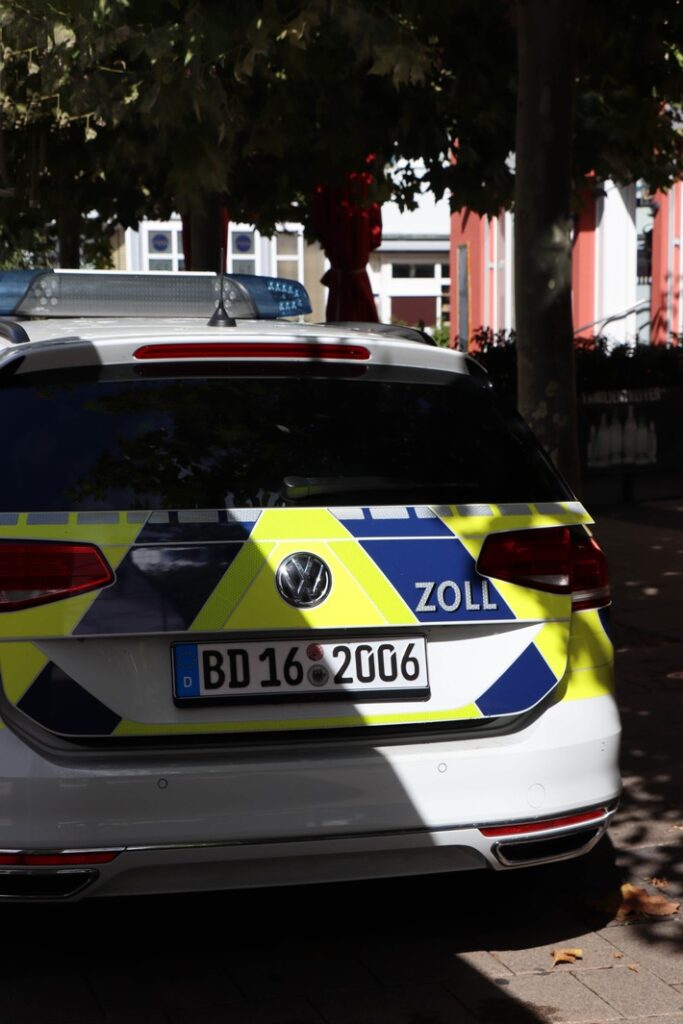 FW Beverungen: Wohnungsbrand mit Menschenrettung und besonderer Gefahrenlage