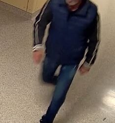 FW Ratingen: Feuerwehr auf der BAB 52 gefordert