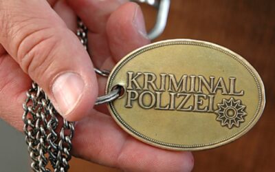 POL-ME: Falscher Bankmitarbeiter betrügt 75-Jährige – 2602003