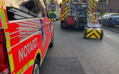 FW-OB: Verkehrsunfall – Ehrenamtliche leisten Erste Hilfe