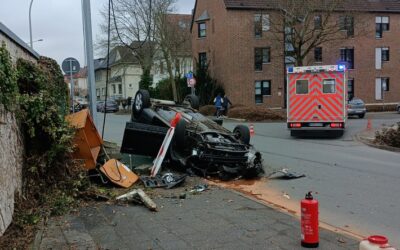 FW Paderborn: Verkehrsunfall Penzlinger Straße