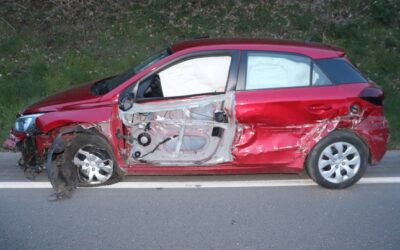 POL-HX: Betrunken gegen Leitplanke – Fahrer verletzt sich schwer