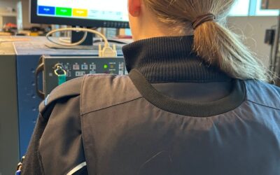HZA-DU: Anwärterin des Hauptzollamts Duisburg deckt Schmuggel von Goldschmuck am Flughafen Weeze auf