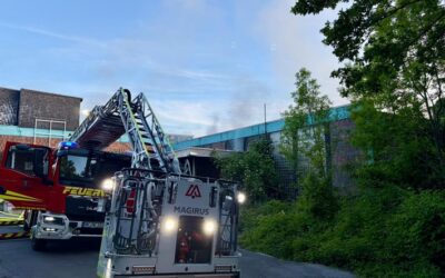 FW Menden: Mehrere zeitgleiche Einsätze für die Feuerwehr Menden