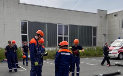 FW-EN: Jugendflamme erfolgreich abgenommen: 140 Nachwuchskräfte zeigen ihr Können in Hattingen