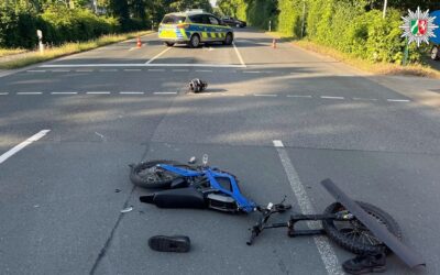 POL-OB: Kleinkraftrad zerstört – Kreuzungsunfall mit 18-Jährigem