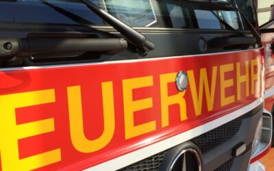 FW Dinslaken: Feuerwehr mehrfach im Einsatz
