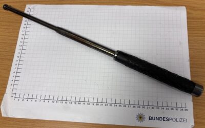 BPOL NRW: Hiebwaffe im Rucksack: Bundespolizei beschlagnahmt Schlagstock