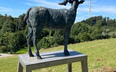 POL-ME: Skulptur von Unbekannten beschädigt – 2606098