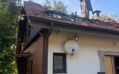 FW Bad Oeynhausen: Nach Dachstuhlbrand am 24.06.2026 – erneutes Feuer in Brandruine