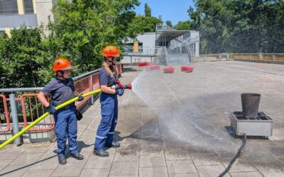 FW-HAAN: Großübung der Jugendfeuerwehren des Kreises Mettmann in Haan