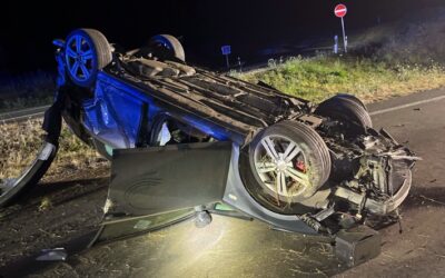 POL-BI: Pkw an A 33 überschlagen – Beifahrer beschuldigt unbekannten Fahrer