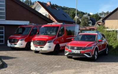 FW Beverungen: Feuerwehr Beverungen stellt neue Einsatzfahrzeuge und moderne Logistikkomponenten offiziell in Dienst / Eine Investition in die Sicherheit der Beverunger Bevölkerung