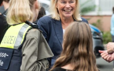 POL-RE: Kreis Recklinghausen/ Bottrop: Gute Gespräche und viel Interesse an der „AnsprechBAR an Schulen“