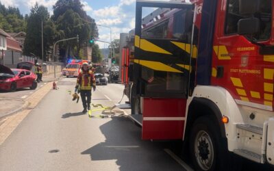FW-PL: Ortsteil Stadtmitte – Verkehrsunfall mit drei PKW