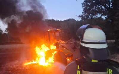 FW Bocholt: Einsatzreicher Tag für Feuerwehr und Rettungsdienst