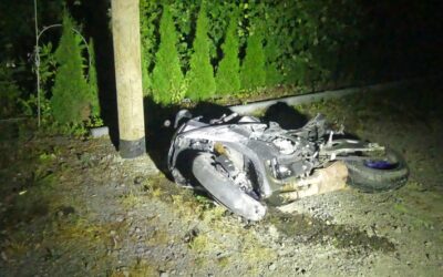 POL-GM: Motorrad kollidiert mit Telefonmast