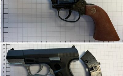 BPOL NRW: Mit Pistolen durch den Hauptbahnhof: Bundespolizei beschlagnahmt Anscheinswaffen
