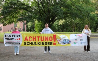 POL-BOR: An zehn Grundschulen im Kreisgebiet Verkehrskontrollen der Polizei, die dabei von Schulkindern unterstützt wird