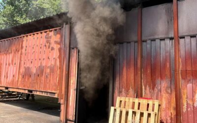 FW Hünxe: Fortbildung unter realistischen Bedingungen – Feuerwehr Hünxe trainiert in Weeze