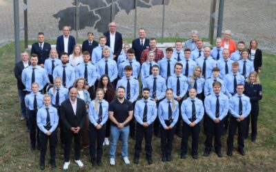 POL-MI: Neue Gesichter im Mühlenkreis: 37 Polizistinnen und Polizisten treten ihren Dienst an