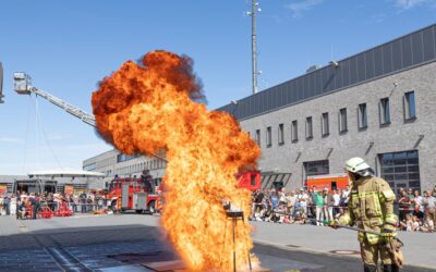 FW-LEV: 50 Jahre Berufsfeuerwehr Leverkusen – ein Jubiläumswochenende im Zeichen von Einsatz, Ehrenamt und Gemeinschaft